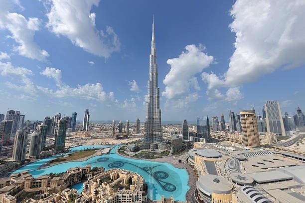 Dubai's Burj Khalifa Travel Guide